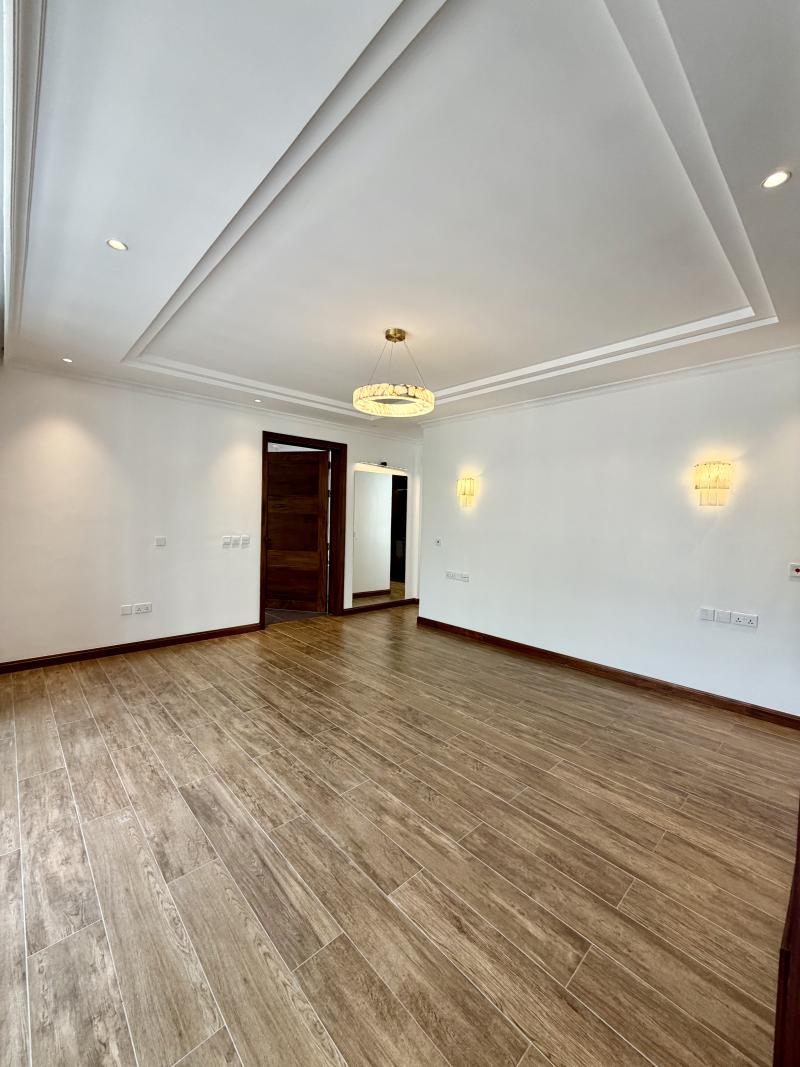 4 Bedroom Bespoke Villa for Rent in  Lavington  photo 3
