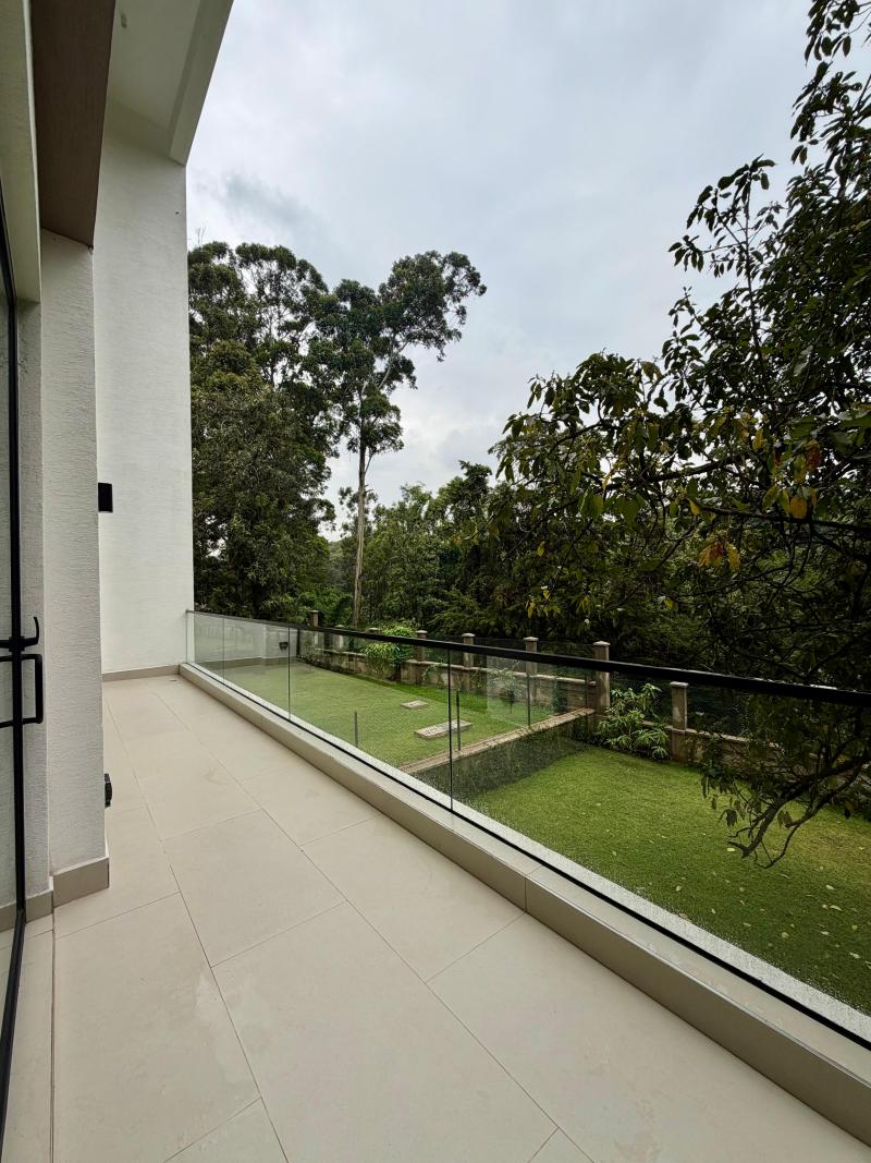 Luxury 5 bedroom Villas for sale on Peponi Road photo 3